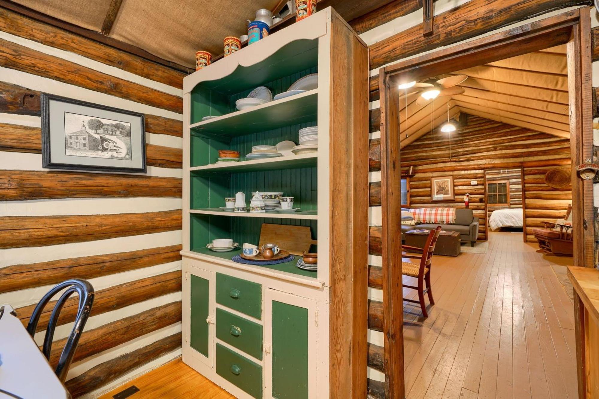 Russell Cabin ローガン エクステリア 写真