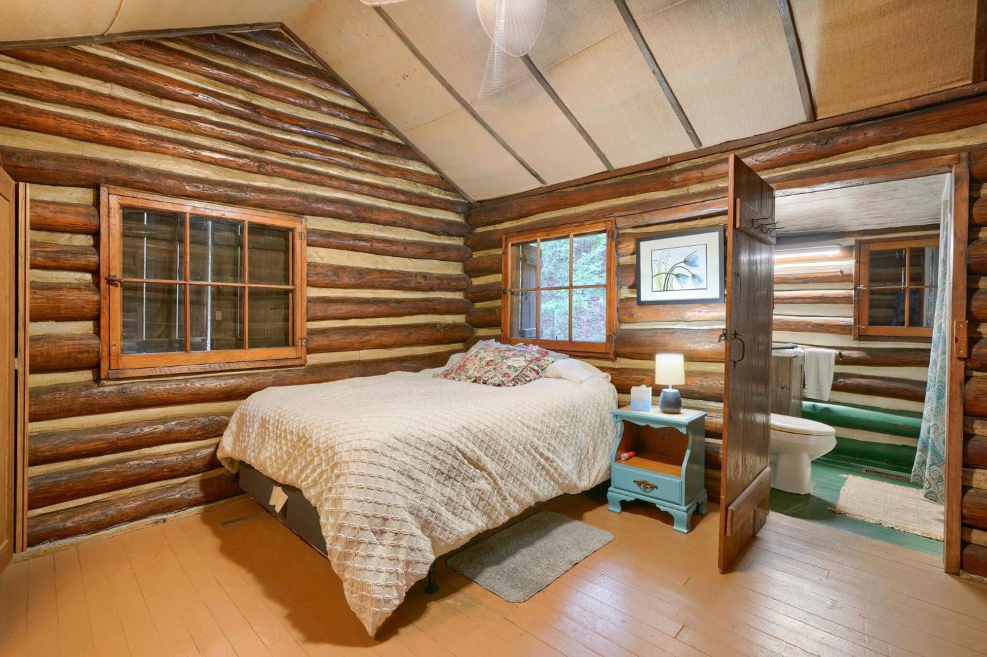 Russell Cabin ローガン エクステリア 写真
